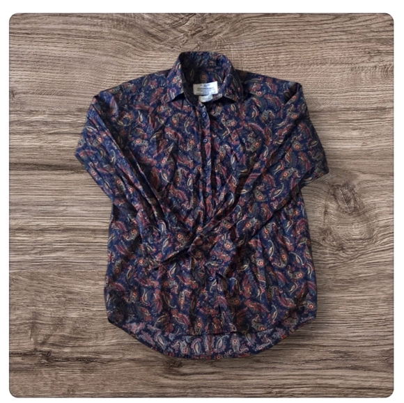 Tilley Tops - Vintage Tilley Endurables cotton blouse. Made in Canada